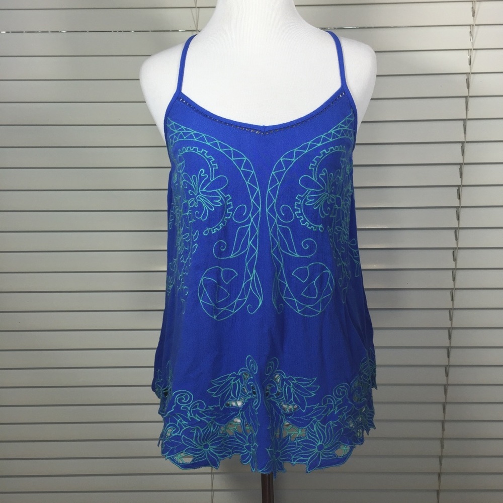 Miss Me Blue Floral Cut Out Top Size Small